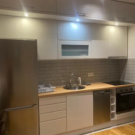 Astra Apartment *